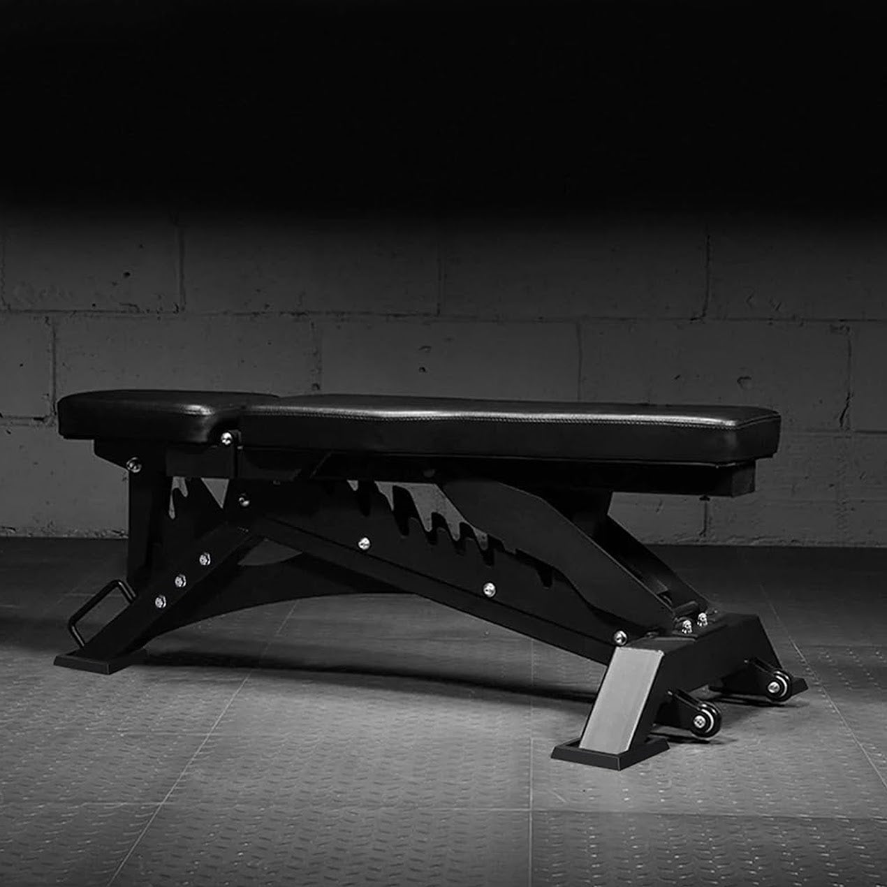 Commercial Adjustable Weight Bench – Heavy-Duty Steel Frame, Multi-Angle Pad, Ergonomic Support for Home Gym Strength Training